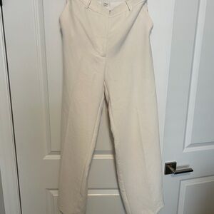 Aritzia Effortless Pant